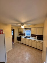 395 Fir St in Warminster, PA - Foto de edificio - Building Photo