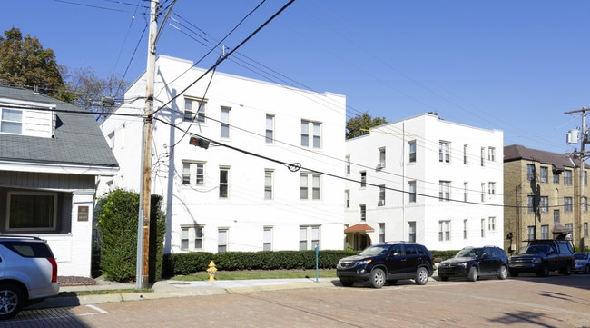 125-129 Central Sq in Pittsburgh, PA - Building Photo - Primary Photo