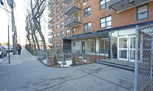 Sam Burt Houses in Brooklyn, NY - Building Photo - Building Photo