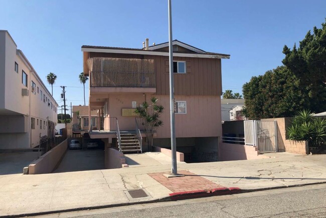 4055 Lafayette Pl in Culver City, CA - Foto de edificio - Building Photo