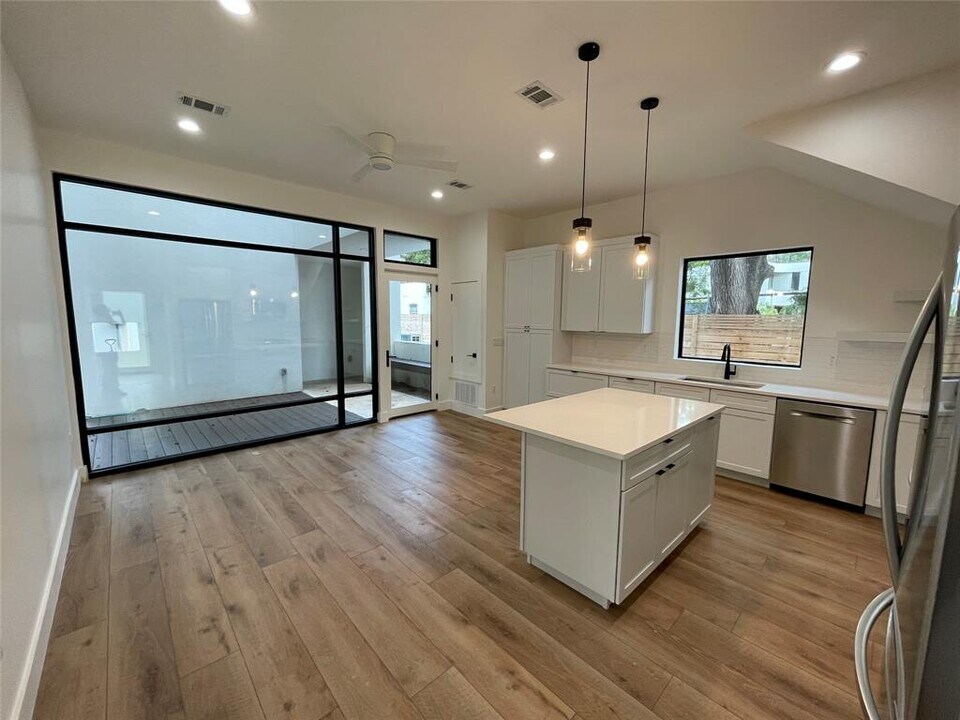 2601 Canterbury St in Austin, TX - Building Photo