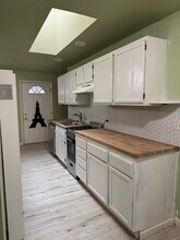 852 Kellogg Ave in Hayward, CA - Foto de edificio - Building Photo