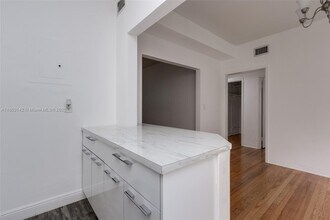 723 NE 91st St in Miami Shores, FL - Building Photo - Building Photo