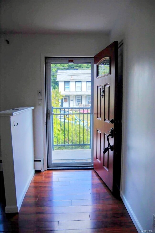 11 Parsonage St in Cold Spring, NY - Building Photo - Building Photo