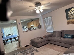 106 Adelaide Oaks, Unit 07108 in San Antonio, TX - Building Photo - Building Photo