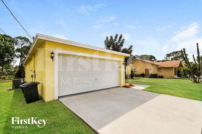 3201 SW Collings Dr in Port St. Lucie, FL - Building Photo - Building Photo