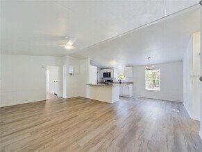 12250 NW 7th Pl in Ocala, FL - Building Photo - Building Photo