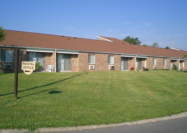 Forest Court Apartments in Kenton, OH - Foto de edificio