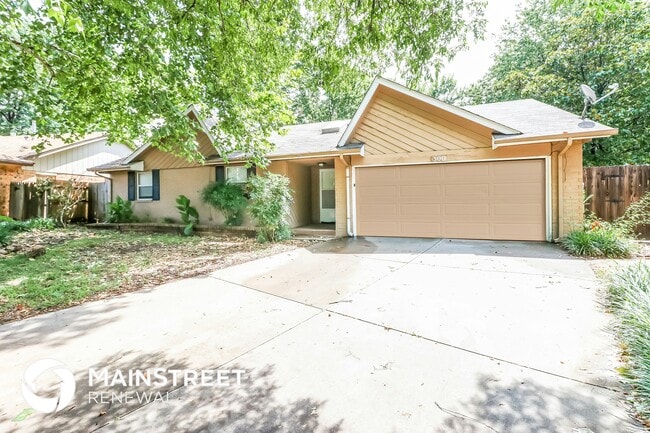 300 Cherryvale Rd in Edmond, OK - Foto de edificio - Building Photo