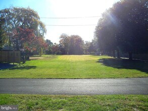 1616 N Main St in Monroe, NJ - Building Photo - Building Photo