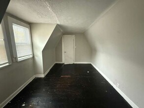 14117 Cranwood Park Blvd in Garfield Heights, OH - Building Photo - Building Photo