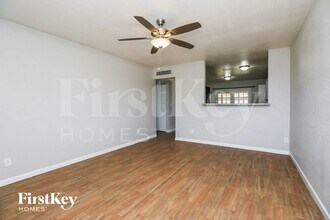 15035 N 28th Ave in Phoenix, AZ - Building Photo - Building Photo