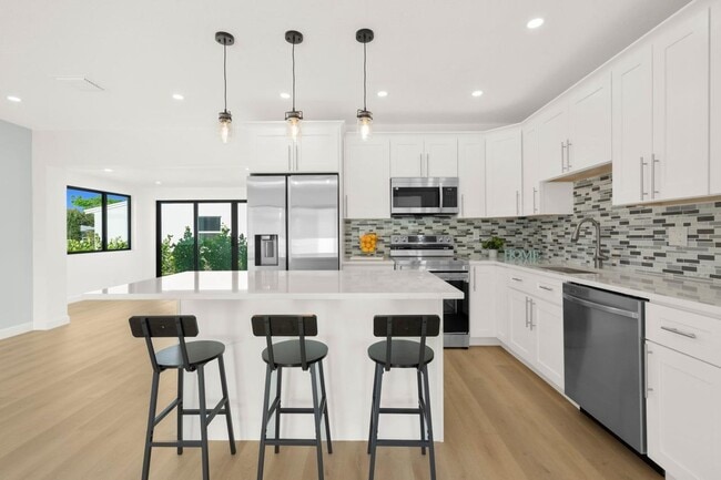 property at 1901 Northridge Rd