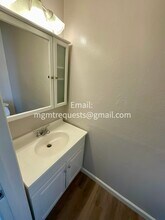 16830 Village Ln in Fontana, CA - Building Photo - Building Photo