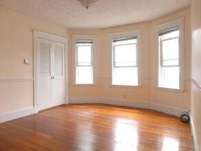 19 Montfern Ave in Boston, MA - Building Photo - Building Photo