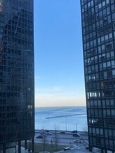 260 E Chestnut St in Chicago, IL - Building Photo - Building Photo