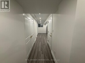 1450 Periwinkle Pl in Milton, ON - Building Photo - Building Photo