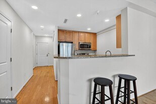 11700 Old Georgetown Rd in Rockville, MD - Building Photo