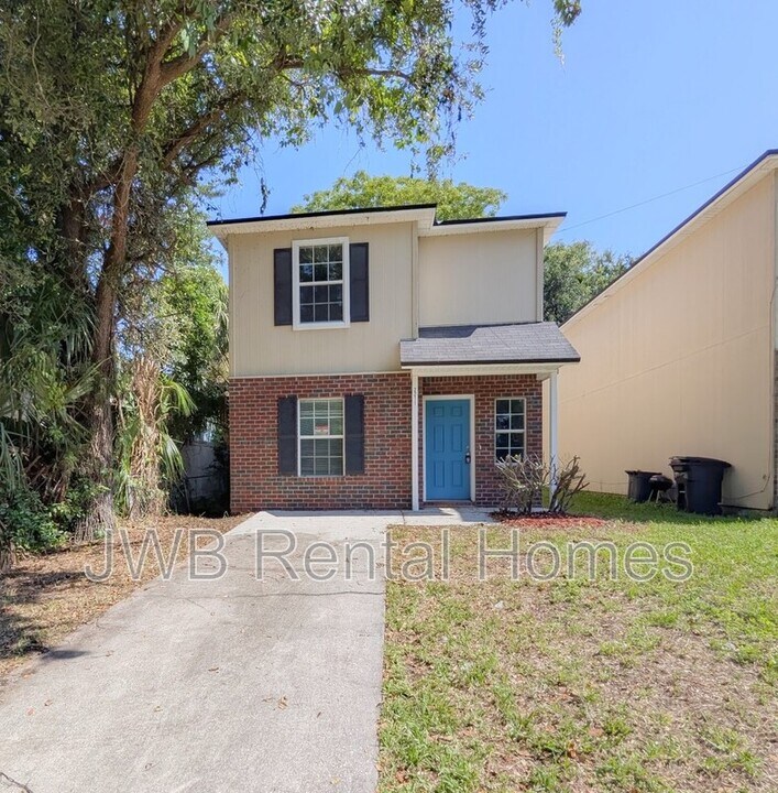 2211 Faws St in Jacksonville, FL - Building Photo