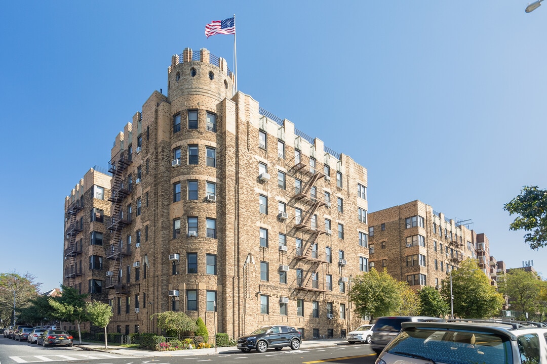 9701 Shore Rd in Brooklyn, NY - Building Photo