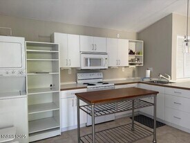 543 California Ave in Reno, NV - Building Photo