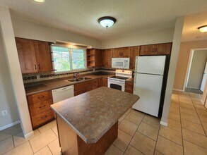 4513 Saxon Dr in New Smyrna Beach, FL - Building Photo - Building Photo