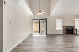 10023 W Sells Dr in Phoenix, AZ - Building Photo - Building Photo