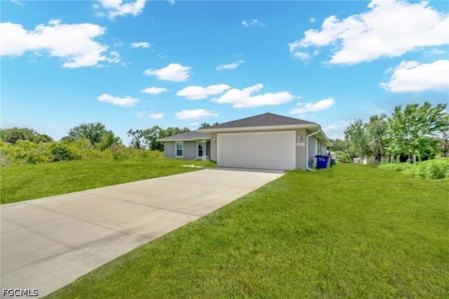 2605 57th St W in Lehigh Acres, FL - Building Photo - Building Photo