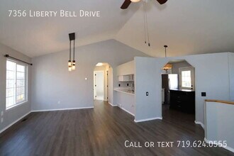 7356 Liberty Bell Dr in Colorado Springs, CO - Building Photo - Building Photo
