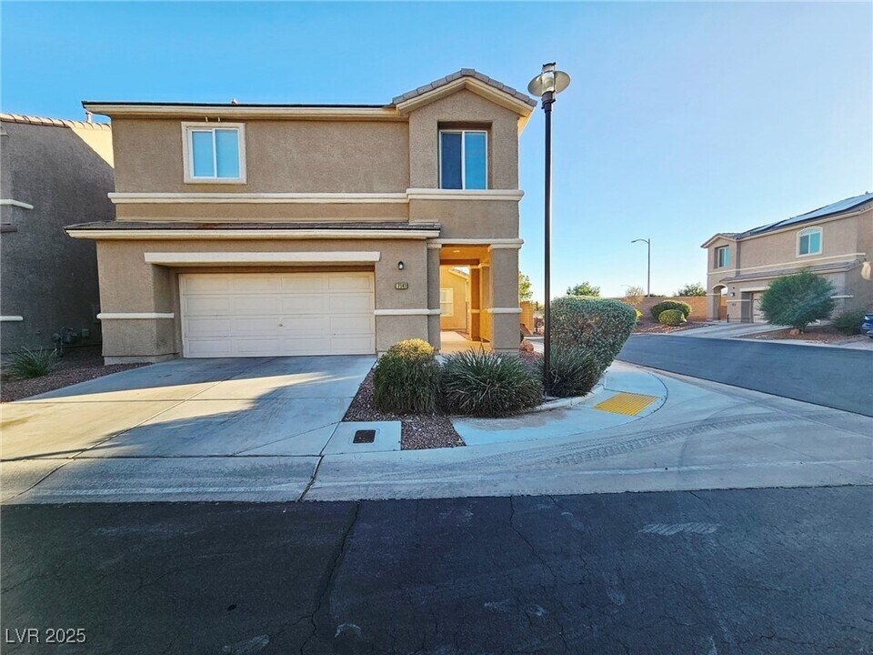 7141 Mercurio Ave in Las Vegas, NV - Building Photo