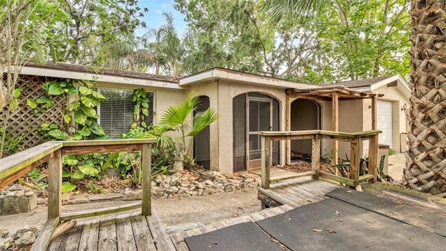 property at 7634 Fox Hollow Dr