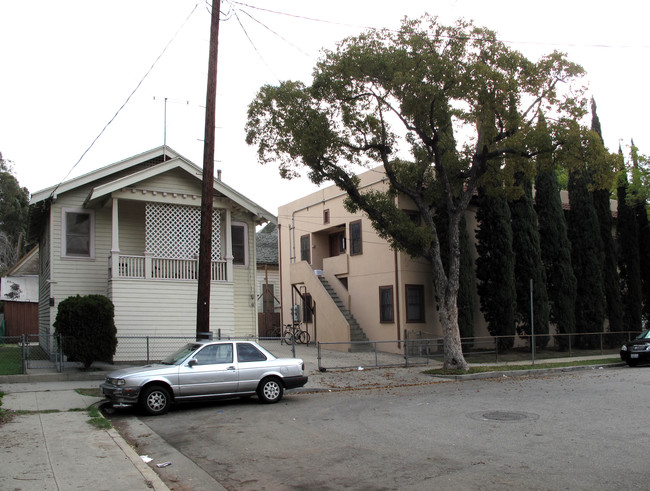 Magnolia & 22nd St in Los Angeles, CA - Building Photo - Building Photo