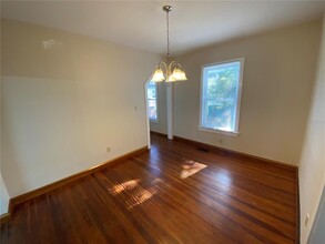 902 S Grove St in Eustis, FL - Building Photo - Building Photo