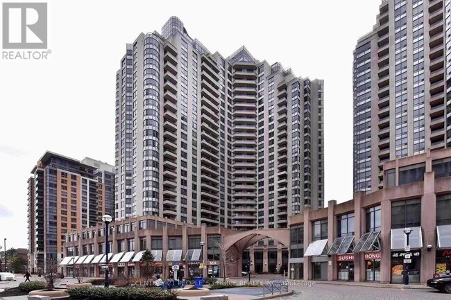 15-915 Northtown Way