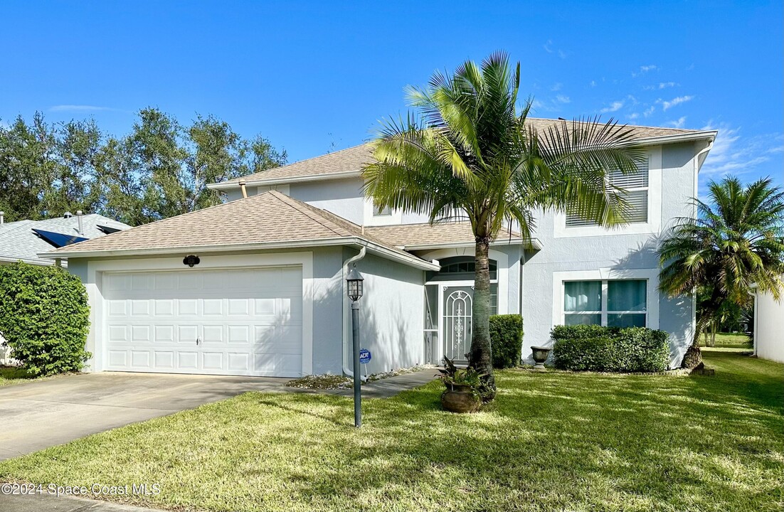 1531 Vista Lake Cir in Melbourne, FL - Building Photo