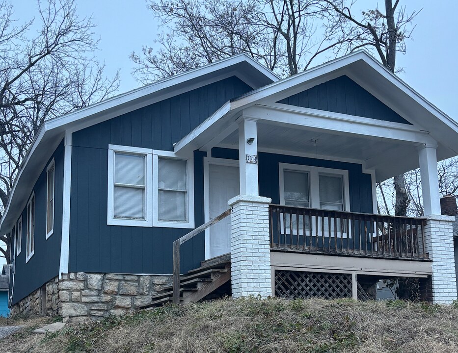 3014 E 69th St in Kansas City, MO - Building Photo