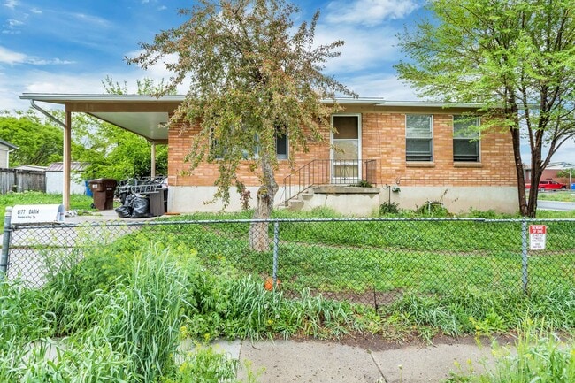 8177 Darin St in Midvale, UT - Building Photo - Building Photo