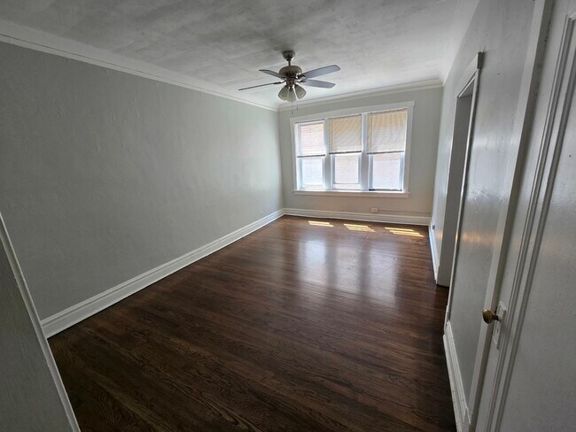 4749 N Monticello Ave-Unit -1B in Chicago, IL - Building Photo - Building Photo