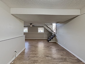 9744 Columbine Ct in Thornton, CO - Foto de edificio - Building Photo