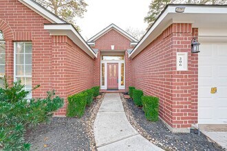 206 N Wynnoak Cir in Spring, TX - Building Photo - Building Photo