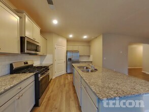 864 Bentley Dr, Unit 311 in Fairburn, GA - Building Photo - Building Photo