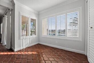 8224 Imperial Lakes St in Las Vegas, NV - Foto de edificio - Building Photo