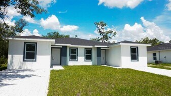 17046 Byron Ave in Port Charlotte, FL - Building Photo