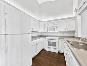 464 Scioto Villa Ln in Columbus, OH - Foto de edificio - Building Photo