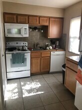 2571 N Wauwatosa Ave, Unit 1 in Wauwatosa, WI - Building Photo - Building Photo