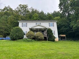 296 Gap Creek Rd, Unit Apt F in Fletcher, NC - Building Photo