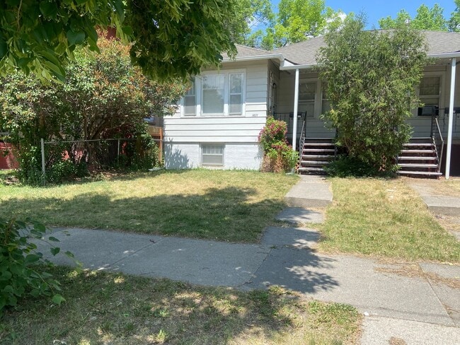 property at 1021-1023 4th Ave S