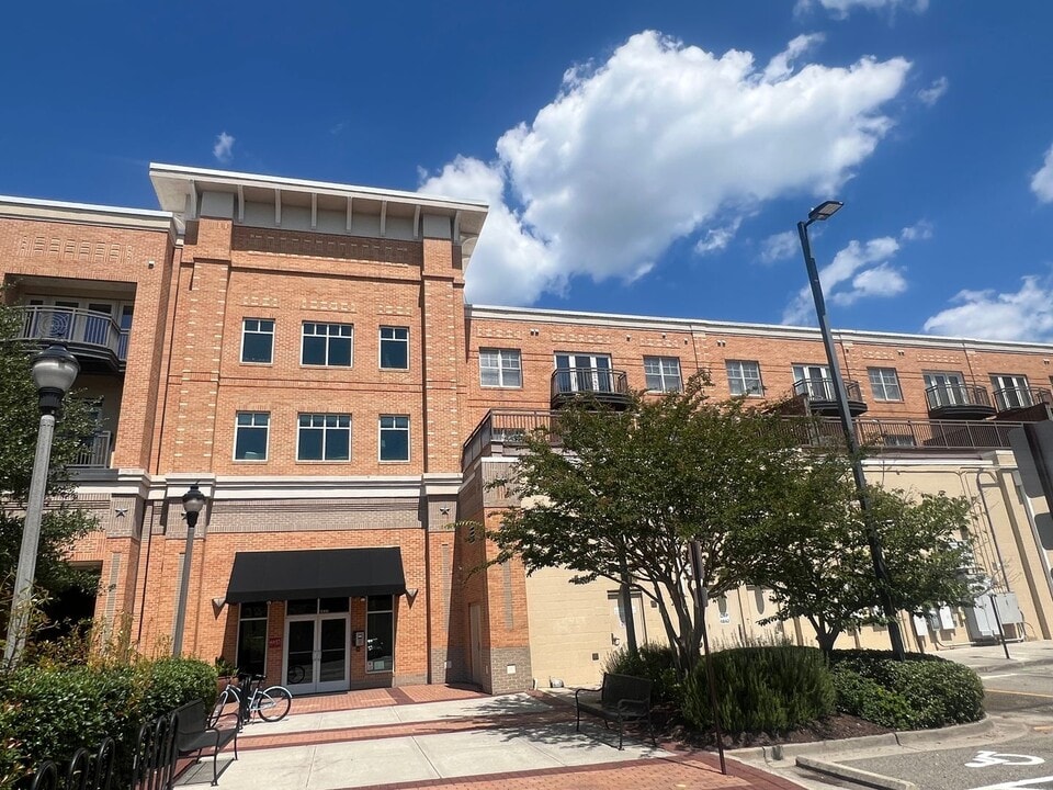 6832 Main St in Wilmington, NC - Building Photo
