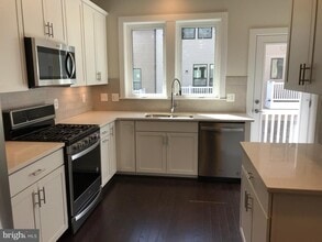 565 Shorthorn Way in Rockville, MD - Building Photo - Building Photo