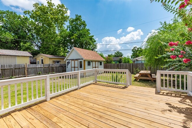 719 Shaver St in Pasadena, TX - Building Photo - Building Photo